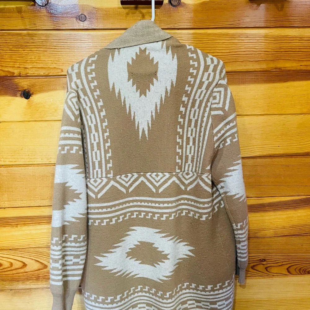 BCBG MAXAZIRA Sweater - Picture 2 of 4